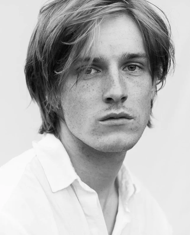 How Tall is Louis Hofmann | Height, Age, Birthday, and Short Bio.